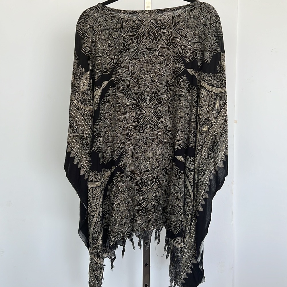 Swimsuit Coverup Black and Off White Thai Print O/S - Picture 3 of 5